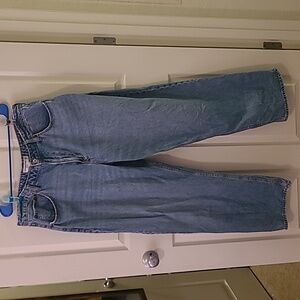 Abercrombie & Fitch Curve Love The Loose High Rise Medium Wash Jeans